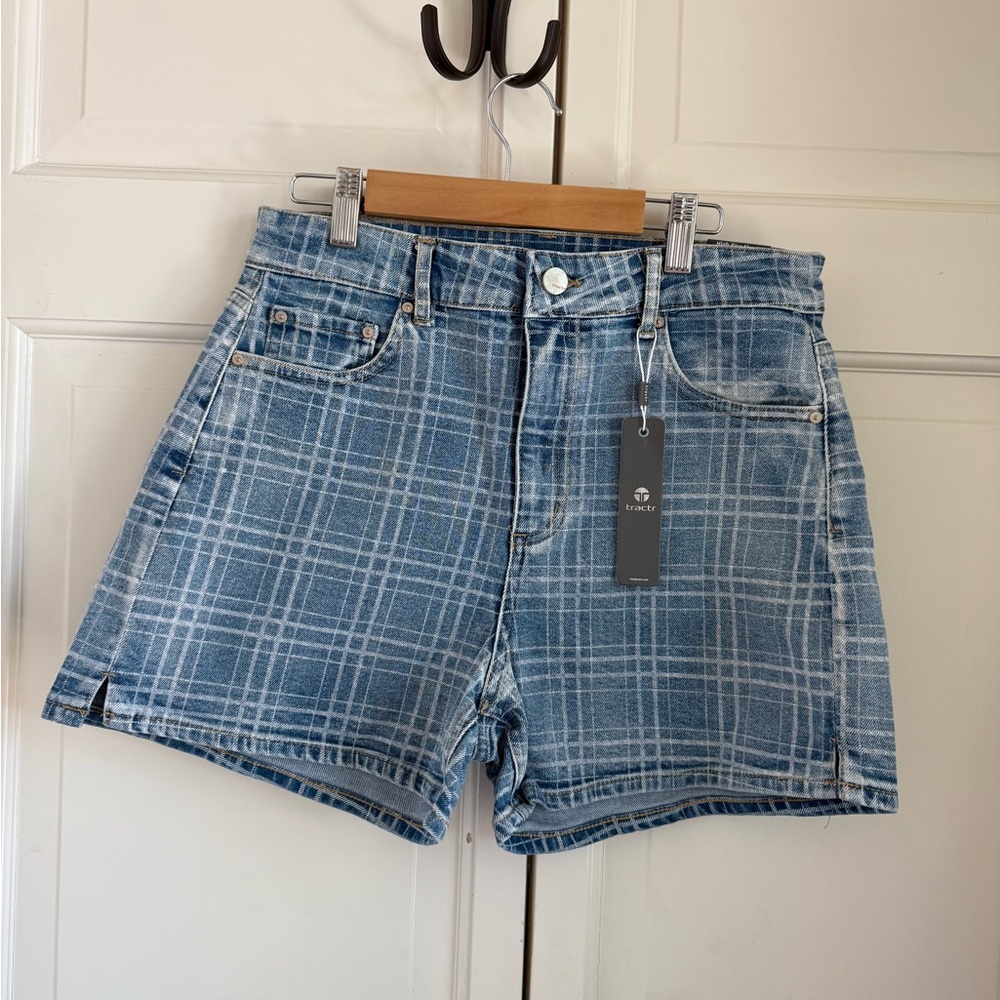 Tractr Blue Jean Plaid Shorts